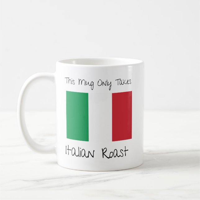 Diese Tasse ist nur italienisch. (Links)