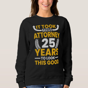 Dieser Anwalt brauchte 25 Jahre, um so gut auszuse Sweatshirt