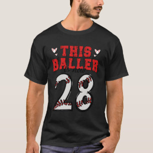 Dieser Baller ist jetzt 28 Funny Baseball 28. Gebu T-Shirt