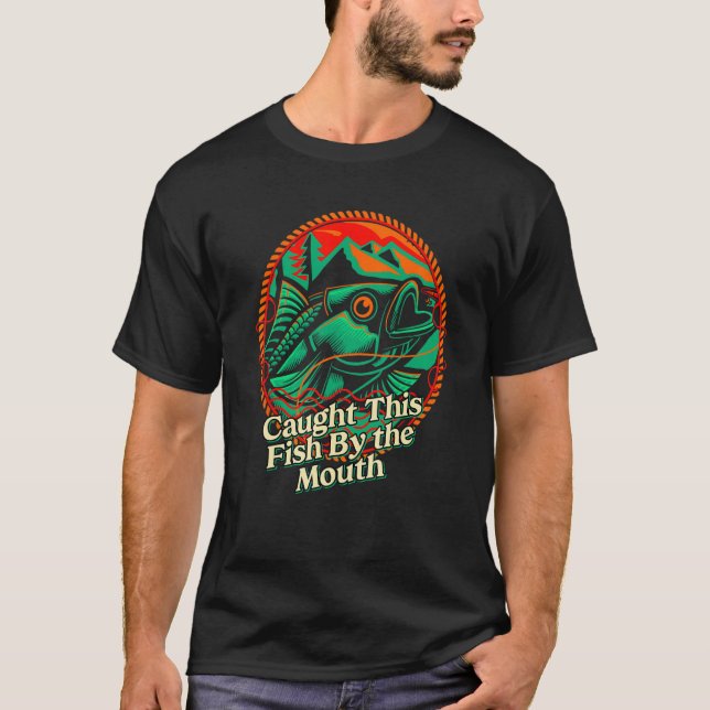 Dieser Fisch wurde von der Seelachsfischerei H gef T-Shirt (Vorderseite)