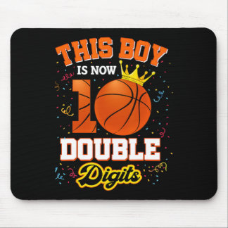 Dieser Junge ist jetzt 10 zweistellige Sketch über Mousepad