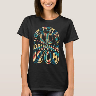 Dieser kleine Conga Drummer ist 8 Congas Party Con T-Shirt