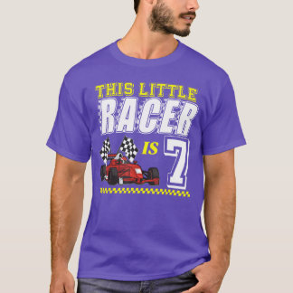 Dieser kleine Rennfahrer ist 7 Sieben Jahre 7. Ren T-Shirt