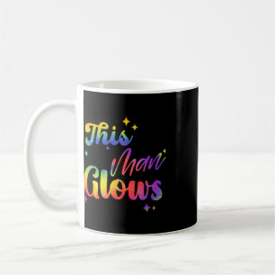 Dieser Mann leuchtet Frohen Vatertag Tie Dye Papa  Kaffeetasse