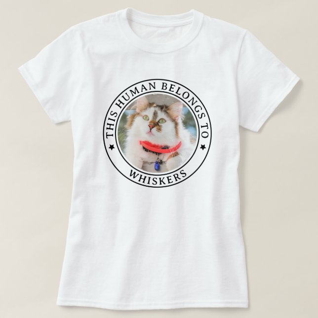 Dieser Mensch gehört zum Pet Custom Foto & Name T-Shirt (Design vorne)