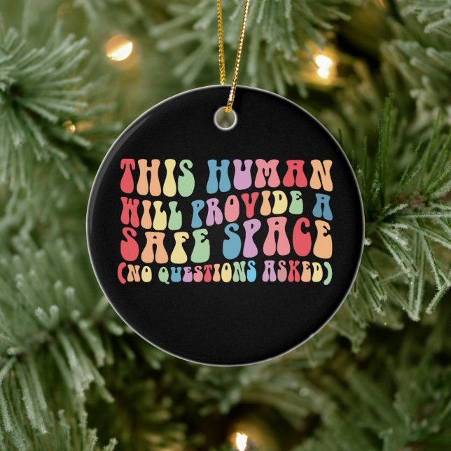 Dieser Mensch wird ein sicheres, schwules Homosexu Keramik Ornament (Baum)