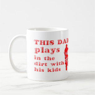 Dieser Papa fährt Motocross mit dem Dirtbike Tasse
