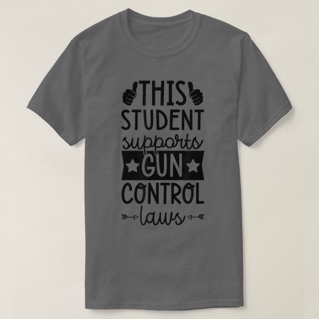 Dieser Schüler unterstützt die Verwendung von Gun  T-Shirt (Design vorne)