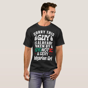Dieser Typ genommen durch psychotisches T-Shirt