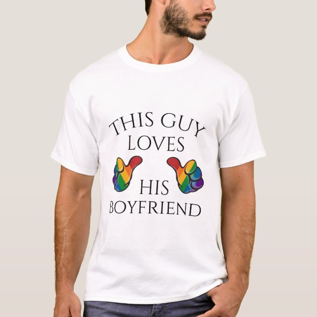 Dieser Typ Liebe seinen Freund Gay Pride Design T-Shirt (Vorderseite)