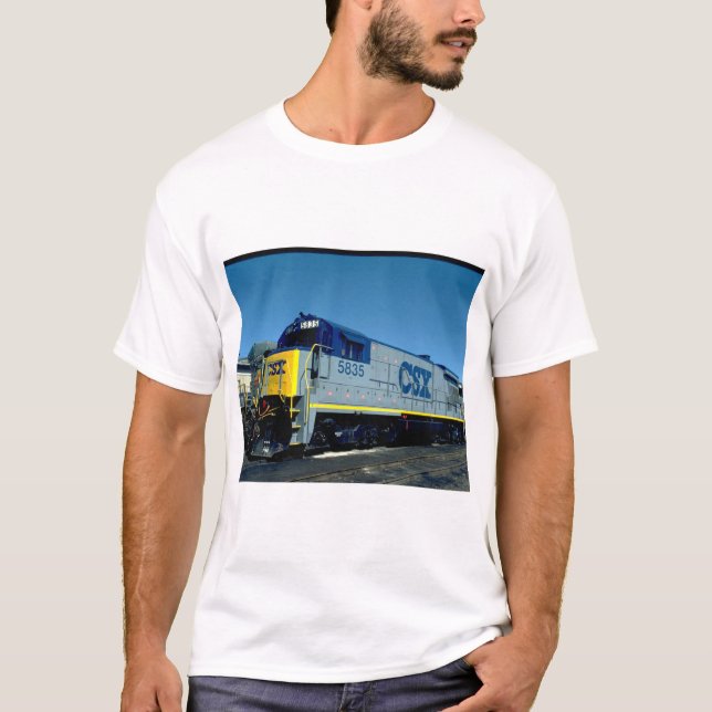 Dieses CSX GE B36-7 #5835, 1990_Trains T-Shirt (Vorderseite)