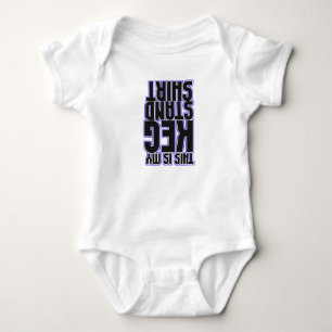 Dieses ist mein Fass-Stand-Shirt (Baby) Baby Strampler