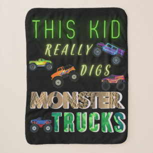Dieses Kind mag Monstertrucks wirklich Sherpadecke