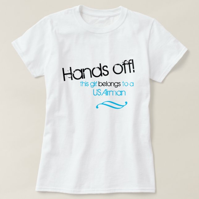 Dieses Mädchen gehört einem Airman T-Shirt (Design vorne)
