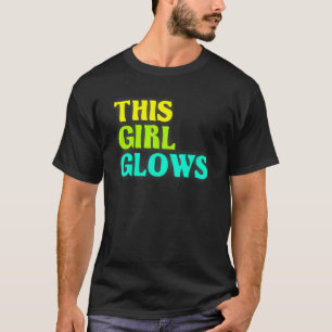 Dieses Mädchen glänzt das Retro Neon Party der 80e T-Shirt