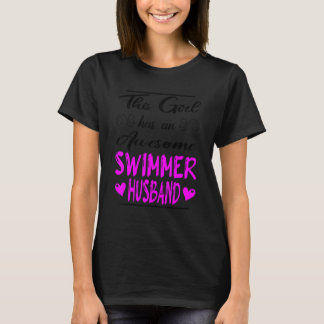 Dieses Mädchen hat ein Phantastisches Schwimmer. T-Shirt