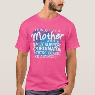 Dieses Mädchen ist ein Muttergeschenk T-Shirt