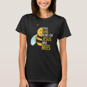 Dieses Mädchen läuft auf Jesus und Bienen Biene Zi T-Shirt