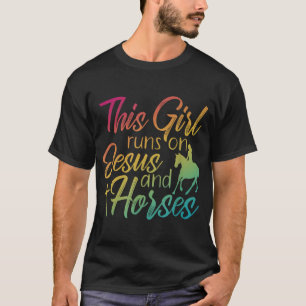 Dieses Mädchen läuft auf Jesus und Pferde religiös T-Shirt