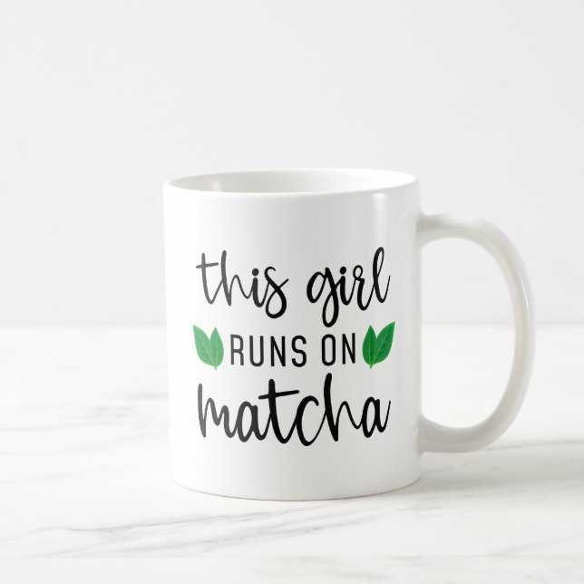 Dieses Mädchen läuft auf Matcha Kaffeetasse (Rechts)