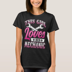 Dieses Mädchen Liebe ihren Mechaniker G T-Shirt