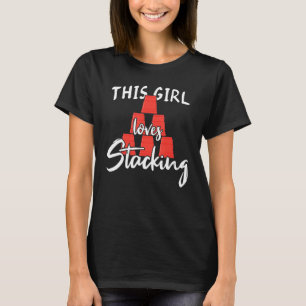 Dieses Mädchen liebt das Stapelbecher-Stapler-Spee T-Shirt