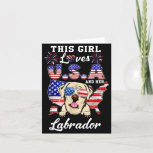 Dieses Mädchen liebt USA und Hund 4. Juli Labrador Karte