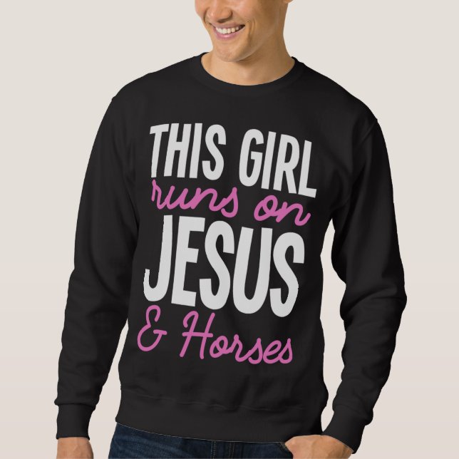 Dieses Mädchen rennt auf Jesus und Pferden Niedlic Sweatshirt (Vorderseite)