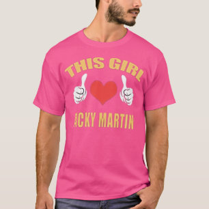 Dieses Mädchen Ricky Martin ist. T-Shirt