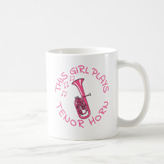 Dieses Mädchen spielt Tenor Horn, Musikerin der Br Kaffeetasse