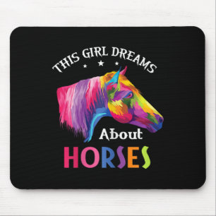 Dieses Mädchen träumt vom Reiten Mousepad