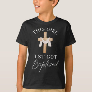 Dieses Mädchen wurde getauft, christliche Taufe ic T-Shirt