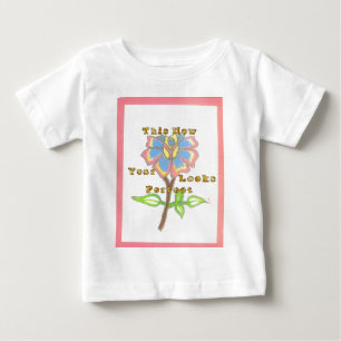 Dieses neue Jahr sieht aus wie eine perfekte Blume Baby T-shirt