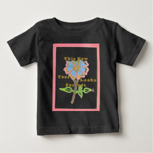 Dieses neue Jahr sieht perfekt aus Floral Text Kun Baby T-shirt