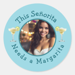 Dieses Señorita braucht ein Margarita Custom Foto Runder Aufkleber