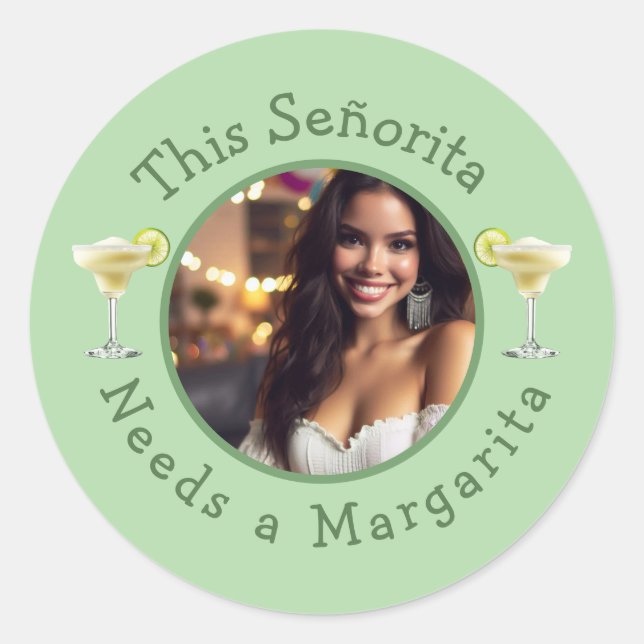 Dieses Señorita braucht ein Margarita Custom Foto Runder Aufkleber (Vorderseite)