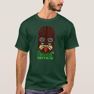 Digital-gebürtige 8-Bitpixel-Kunst Tiki T-Shirt