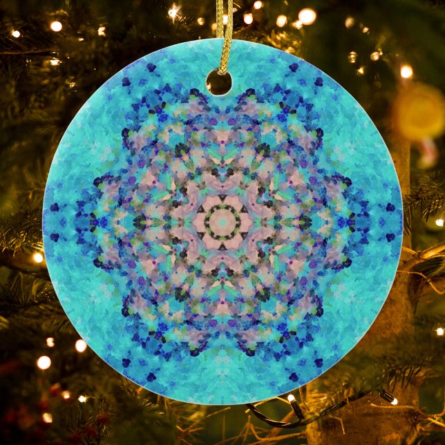 Digital Mandala Blau und Rosa Keramik Ornament (Blue and Pink Digital Paint Mandala Ornament by Wormhole Orbital)