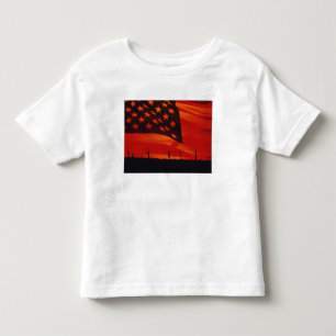 Digital-Zusammensetzung der amerikanischen Flagge Kleinkind T-shirt