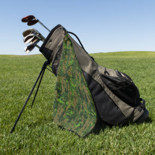 Digitale Camouflage Design im Holzstil Golfhandtuch