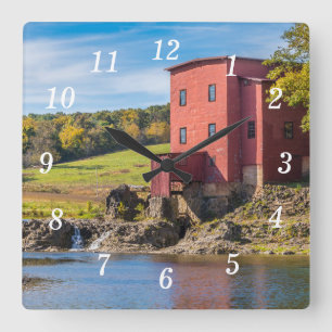 Dillard Mill Autumn Wall Clock Quadratische Wanduhr