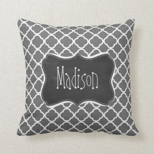 Dim Gray Quatrefoil; Chalkboard-Look Kissen