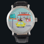 Diner Watch in den 50er Jahren Armbanduhr<br><div class="desc">Mit dieser Diner Watch aus den 50er Jahren servieren Sie etwas Besonderes. Der Cartoon zeichne ein Gebäude aus rotem Ziegelstein mit blauen Fenstern, graue Doppeltüren und ein weißes Schild, auf dem steht: "Diner" auf dem Dach. Auf dem Parkplatz befindet sich ein zweites Schild auf dem Pol. Das Schild hat einen...</div>