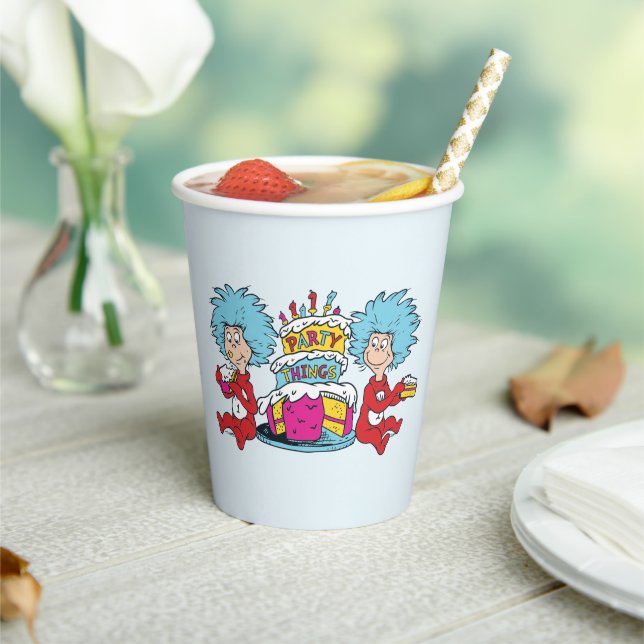 Dinge, die zwei Party Pappbecher (In Situ)