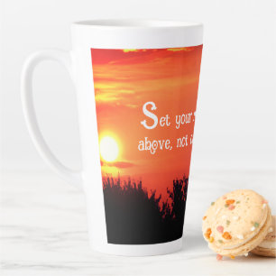 Dinge über der neuesten Tasse
