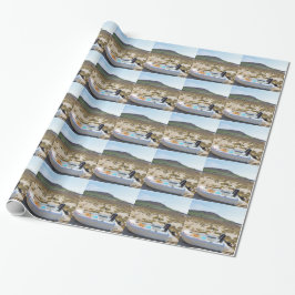 Dinghy am Strand Geschenkpapier