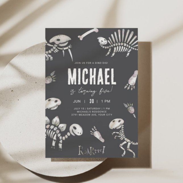 Dino Dig Thema Geburtstag Einladung (Von Creator hochgeladen)