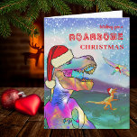 Dinosaur Christmas T-Rex Santa Feiertagskarte<br><div class="desc">Zeit für ein rauschendes Weihnachten mit dieser lustigen Dinosaurier Schneeszene inklusive einem beängstigenden bunten T-Rex in einer Weihnachtsmannmütze mit einem Velociraptor und einem fliegenden pterodactyl auch in Weihnachtsmannmützen. Fügen Sie Ihren Familiennamen hinzu und wünschen Ihren Freunden einen unterhaltsamen prähistorischen Dinosaurier glücklichen Urlaub. Vergewissern Sie sich besser, dass Sie nicht unartig,...</div>
