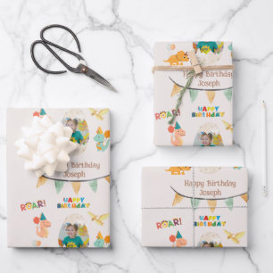 Dinosaur Geburtstagsthema - Individuelle Name & Fo Geschenkpapier Set