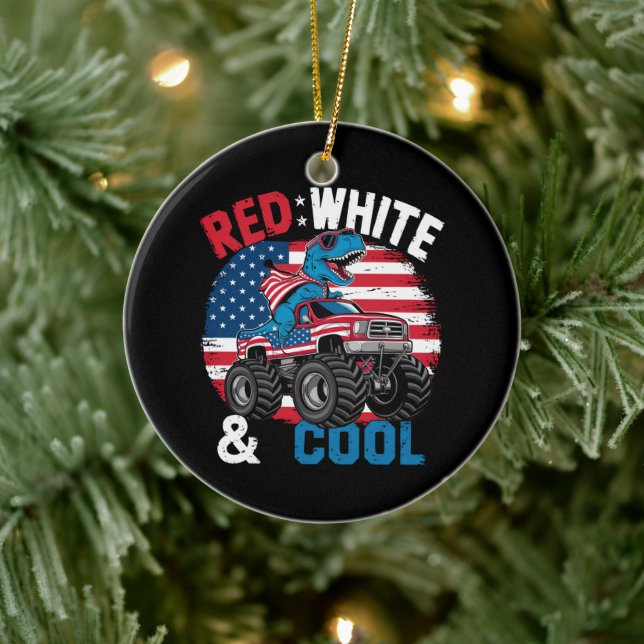 Dinosaur Monster Truck Dino 4. Juli Flaggenjungen Keramik Ornament (Baum)